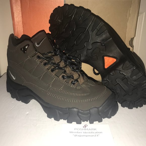 nike acg 2001
